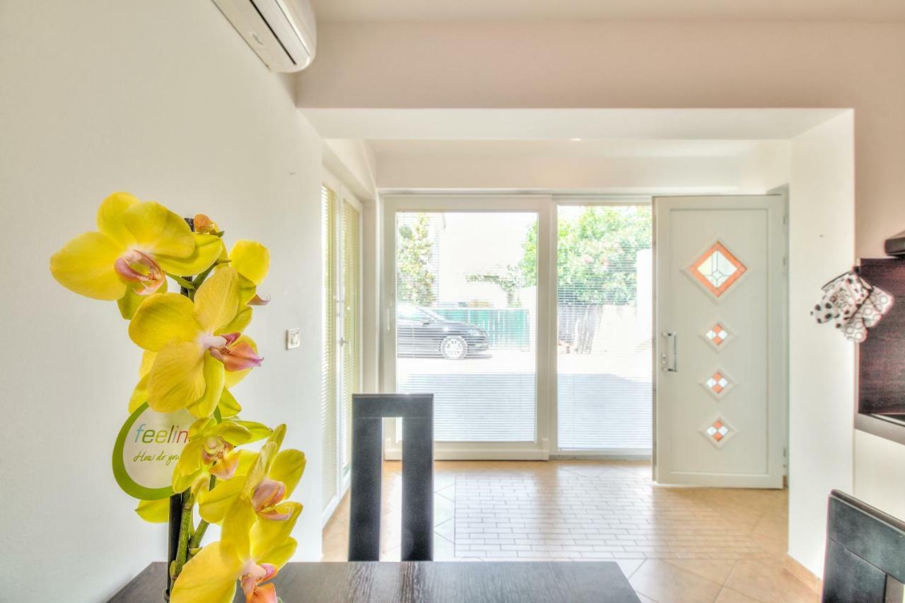 Apartment Katarina Crveni Vrh Bagian luar foto